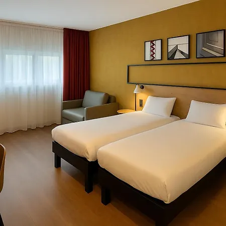 Ibis Aeroport Paris Orly Rungis