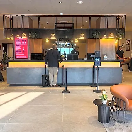 Отель Ibis Aeroport Paris Orly 4*