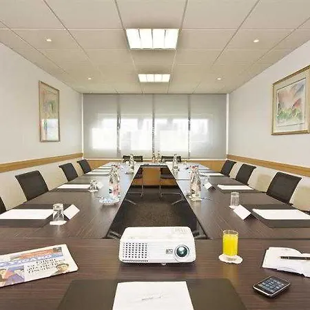 Western Paris Orly Airport Отель 4*